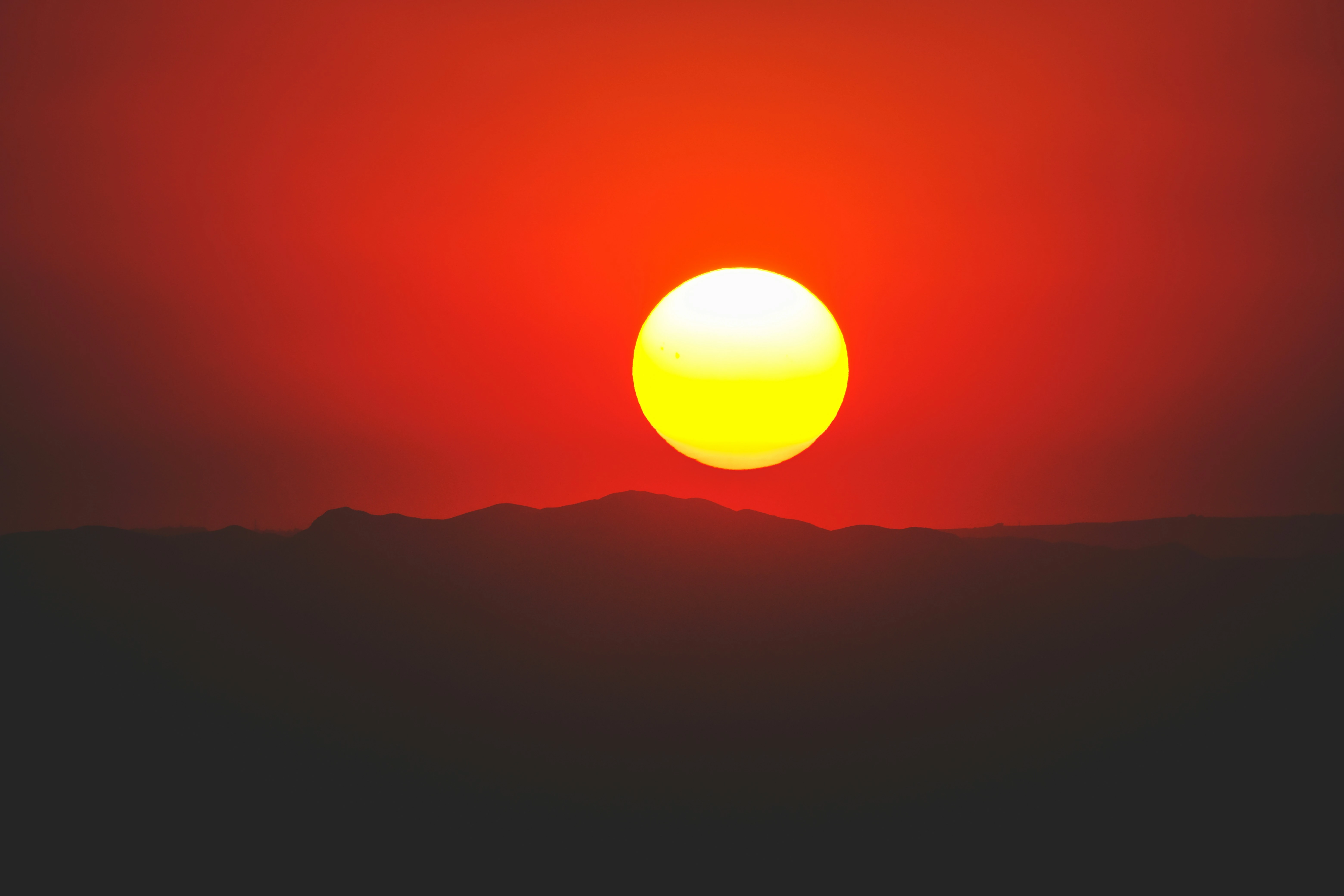 Record-Shattering Heatwave in Europe